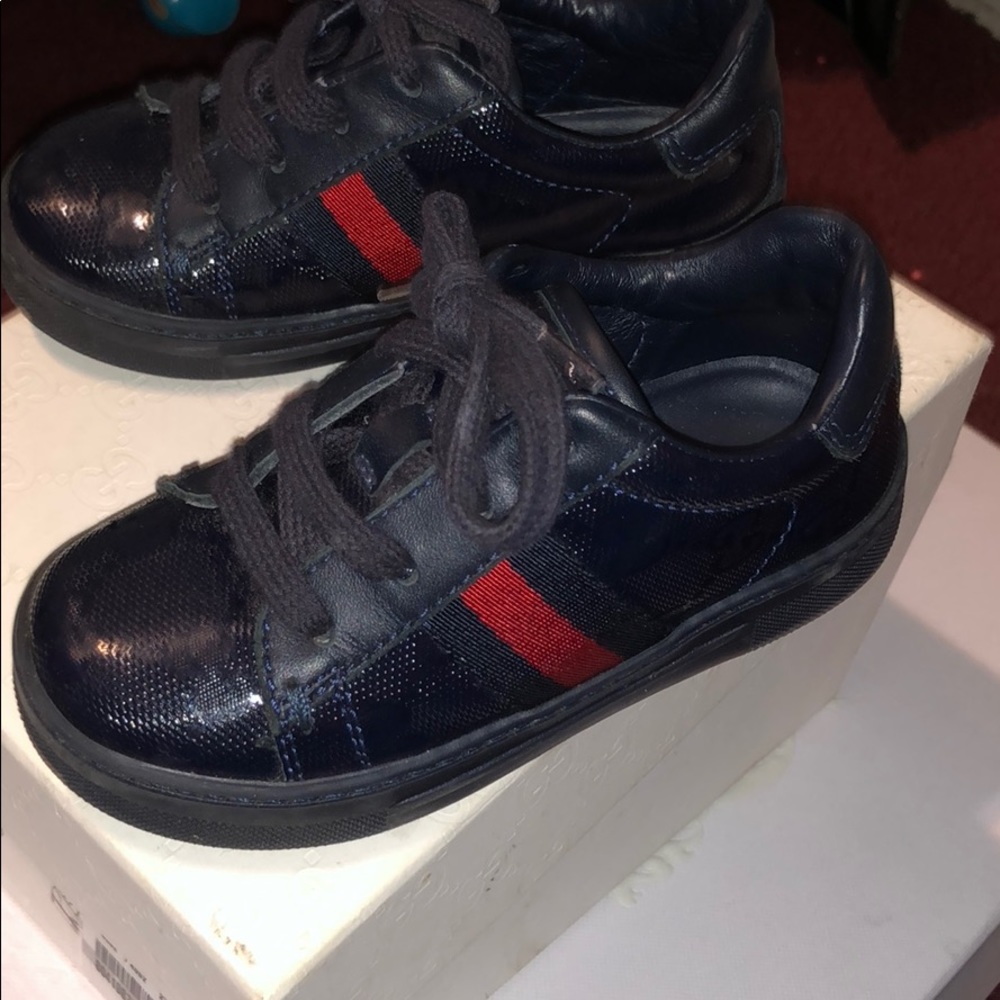 Gucci Toddler Shoes sz 23